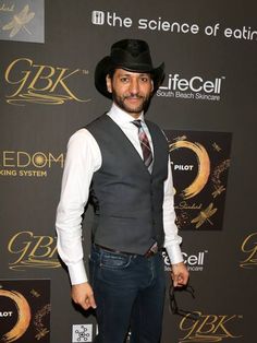Cas Anvar - American Hat Makers