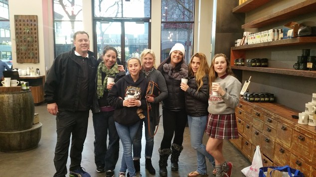 American Hat Makers- giving away- hats- to the Homeless2015-Leilani Alvarez-Bertollini- Garth and Hannah Watrous (10)