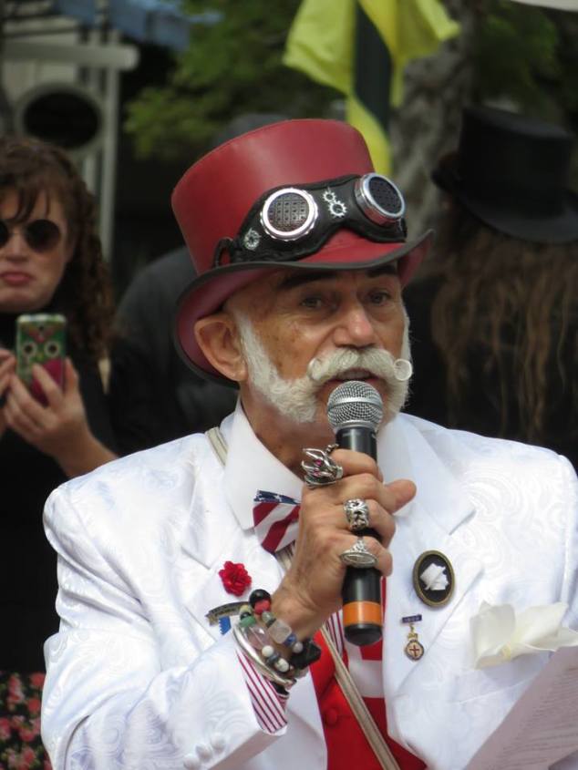 14713553_10209705928460467_6892053301844436911_n[1]